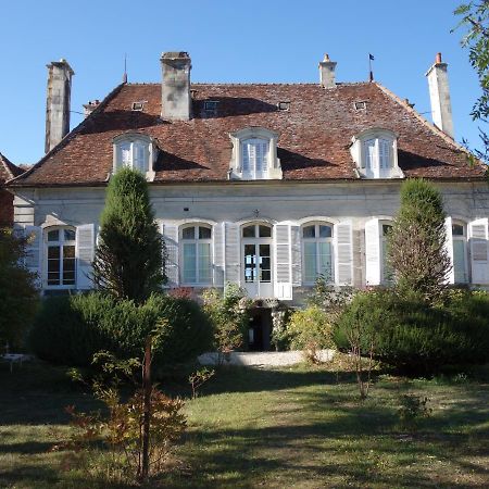 Bed and Breakfast Le Chevalier D'Eon Tonnerre Esterno foto