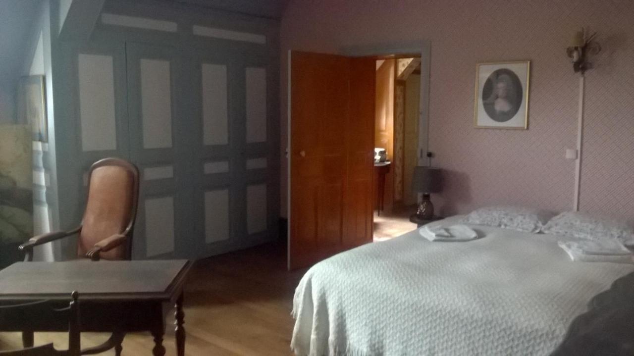 Bed and Breakfast Le Chevalier D'Eon Tonnerre Esterno foto