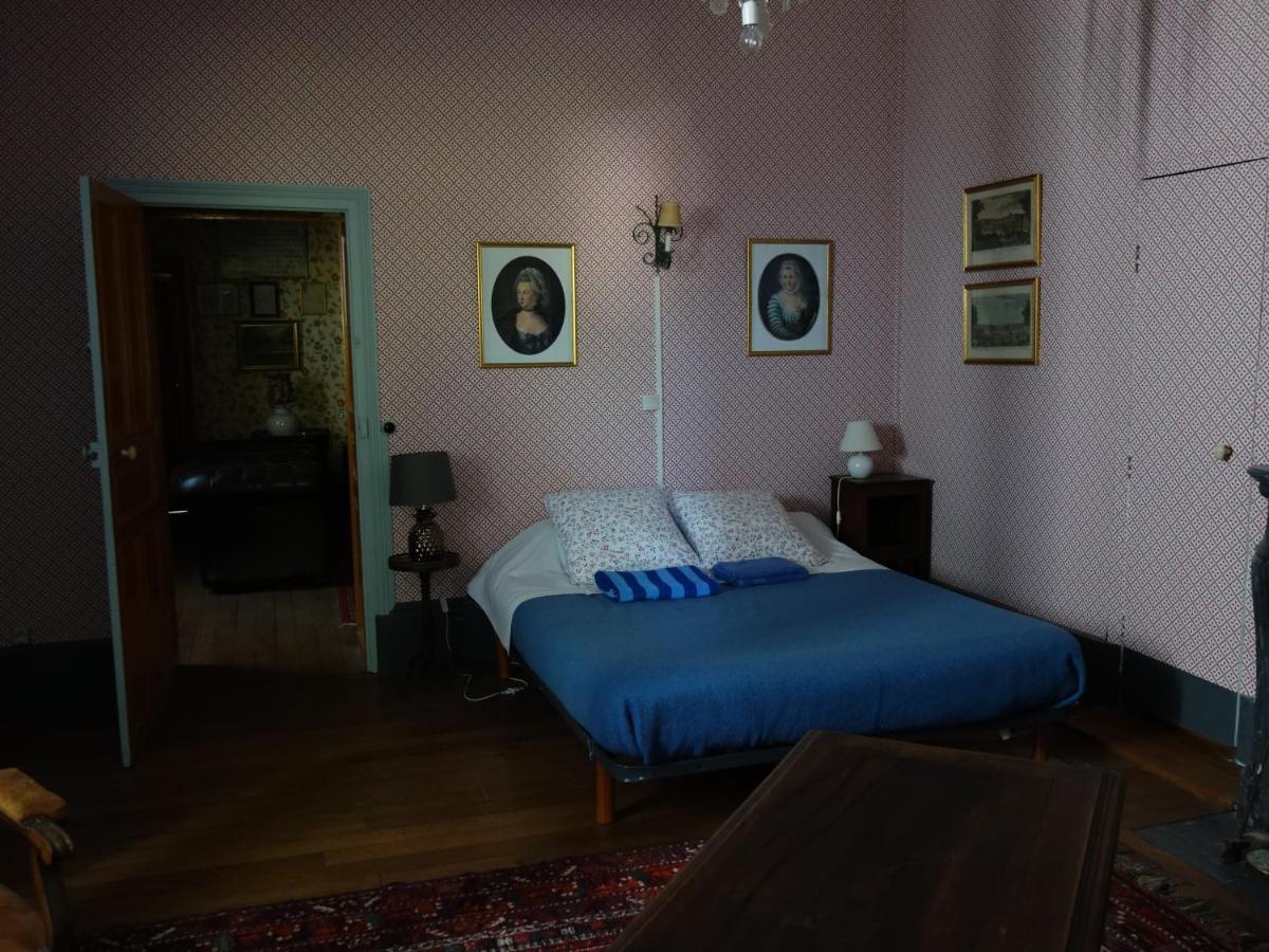 Bed and Breakfast Le Chevalier D'Eon Tonnerre Esterno foto